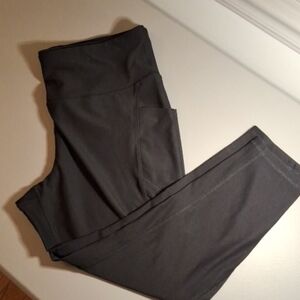 High-Rise Black Pocket Leggings